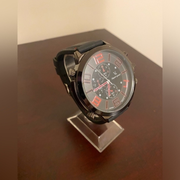 Brand new Red V6 super speed men’s fashion watch - Picture 3 of 3